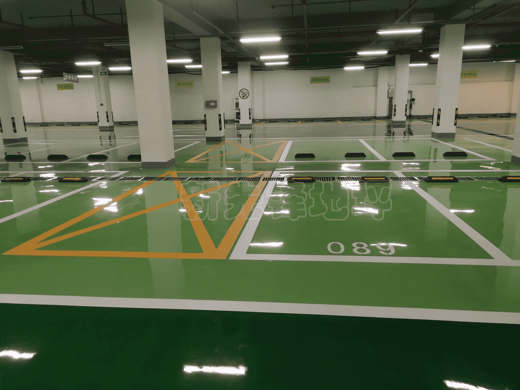 環(huán)氧車庫地坪1